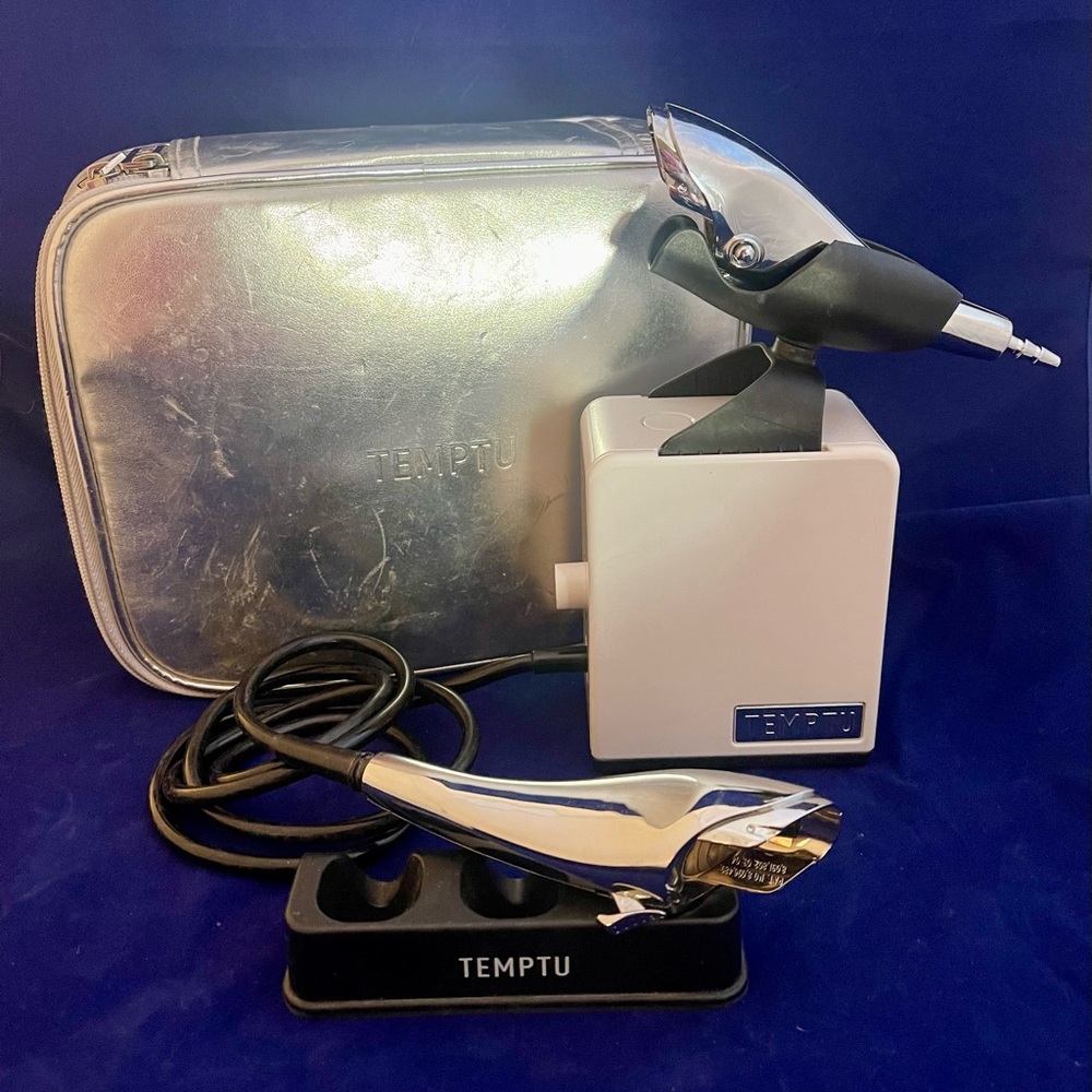 TEMPTU Airbrush set